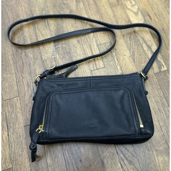 margot Handbags - Black Margot New York "Molly" style brass-toned hardware Front Zipper Pocket Med